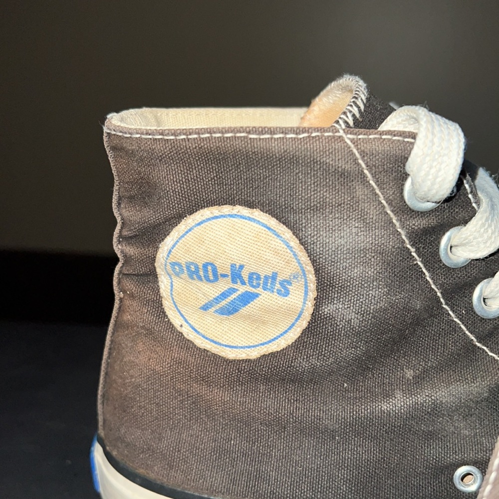 PRO Keds Canvas High Tops Bugs Bunny Blue Heel Tag Mens 9 1/2 Looney Tunes 1993 - Picture 2 of 14